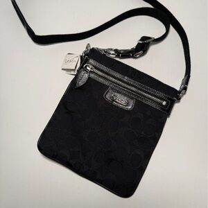 Coach Signature Black Shoulder Bag